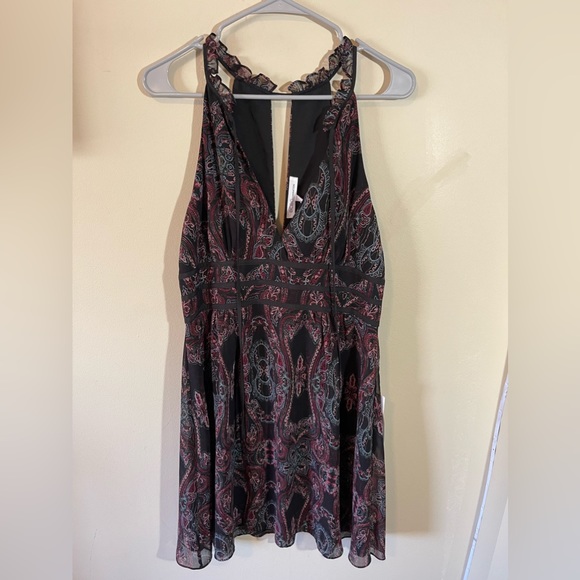 BCBGeneration summer dress with tie in the front back zipper - Picture 5 of 9